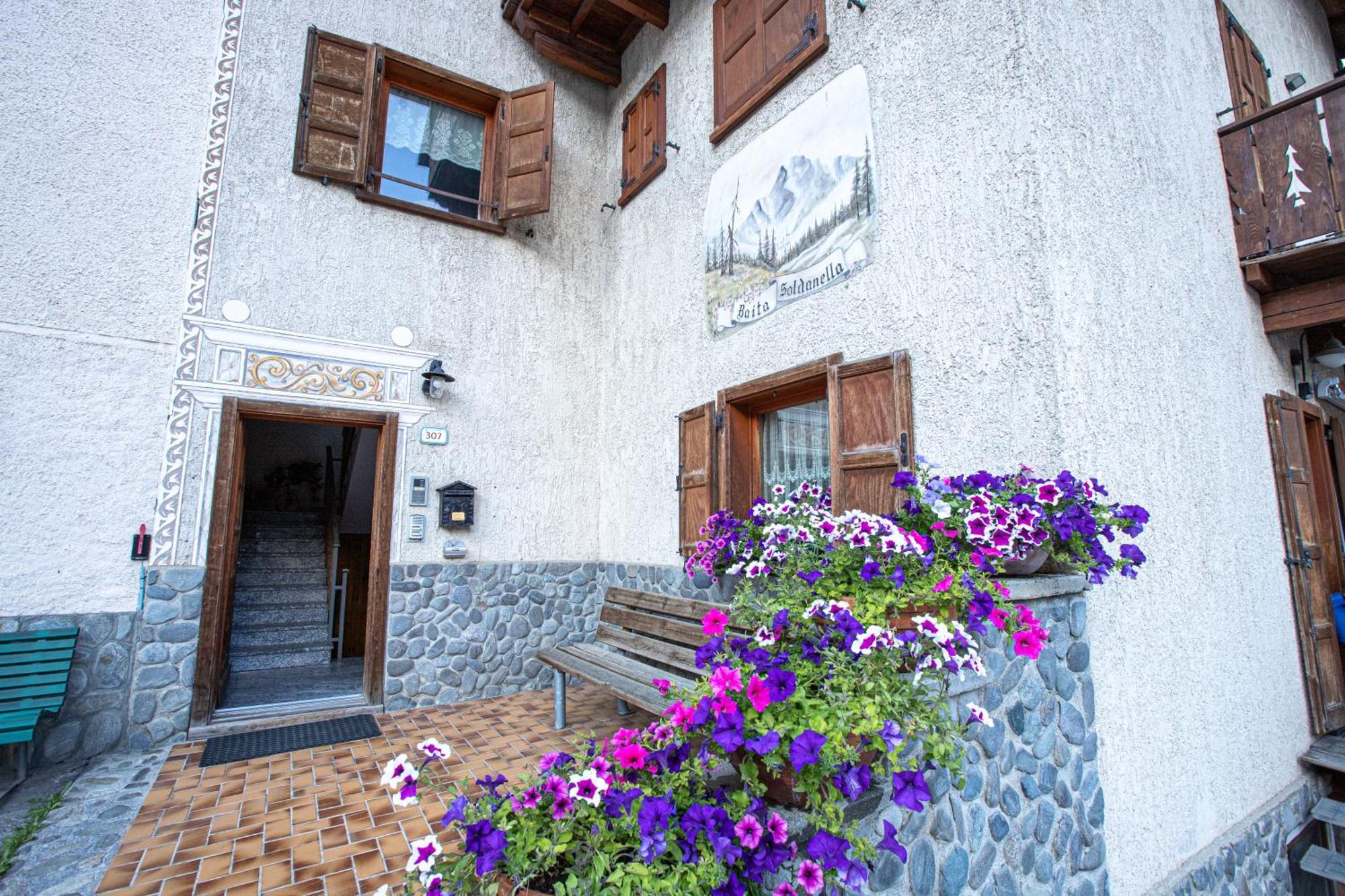 Baita Soldanella - Livigno Luaran gambar
